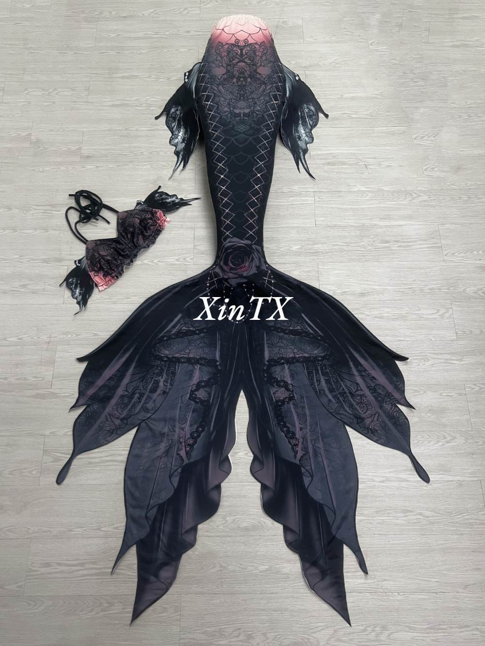 Mermaid Tail Dark Gothic Style - Aquarium & Marine Museum Kota Kinabalu recension och pris